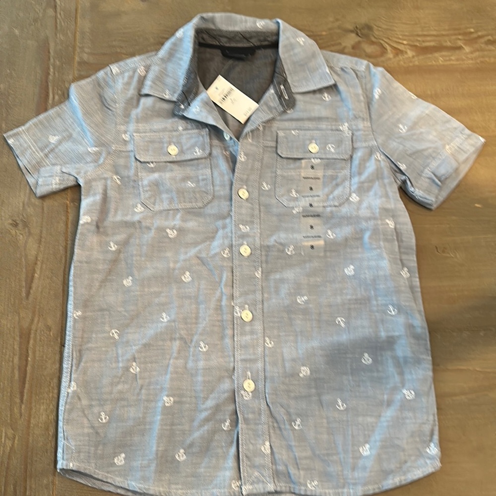 Gap Kids collared anchor shirt. New with tags. Size 6-7